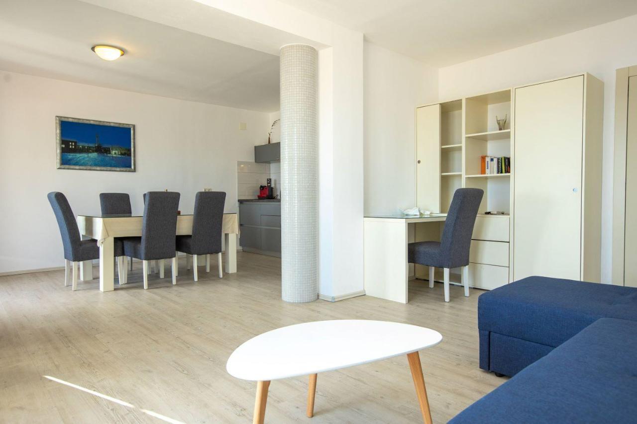 Apartments Mosor Omiš Esterno foto